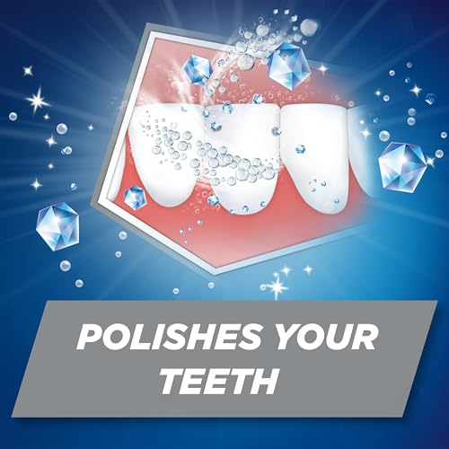 Aquafresh Extreme Clean Whitening Action Fluoride Toothpaste, - Product Imagery