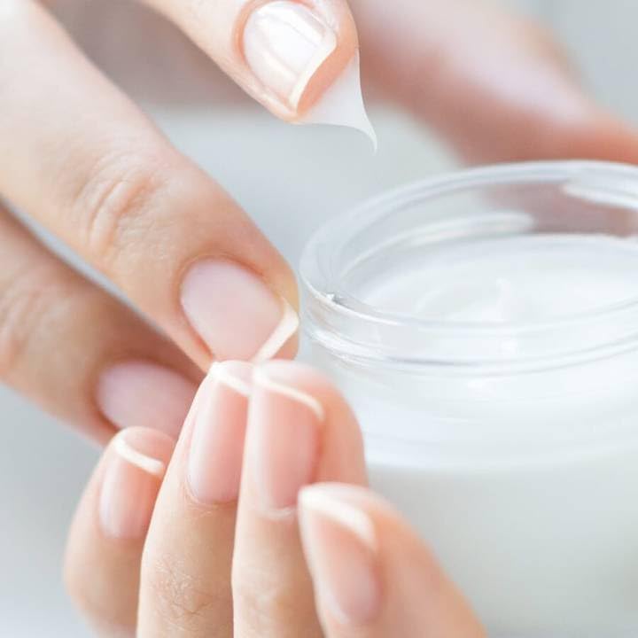 L'Oreal Paris Wrinkle Expert 55+ Calcium Day Cream 50ml - Product Imagery