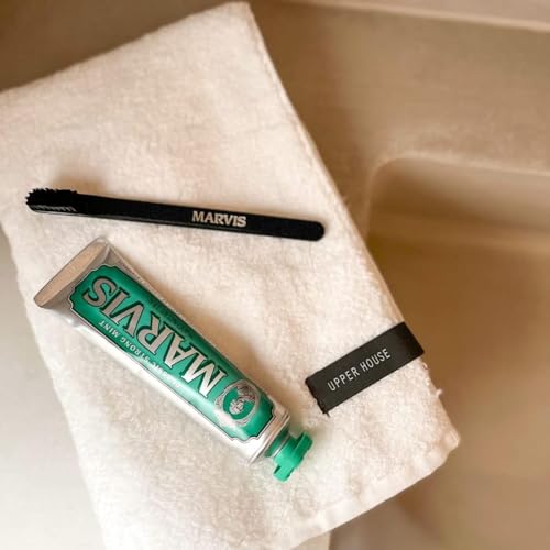 Marvis Classic Strong Mint Toothpaste - Product Imagery