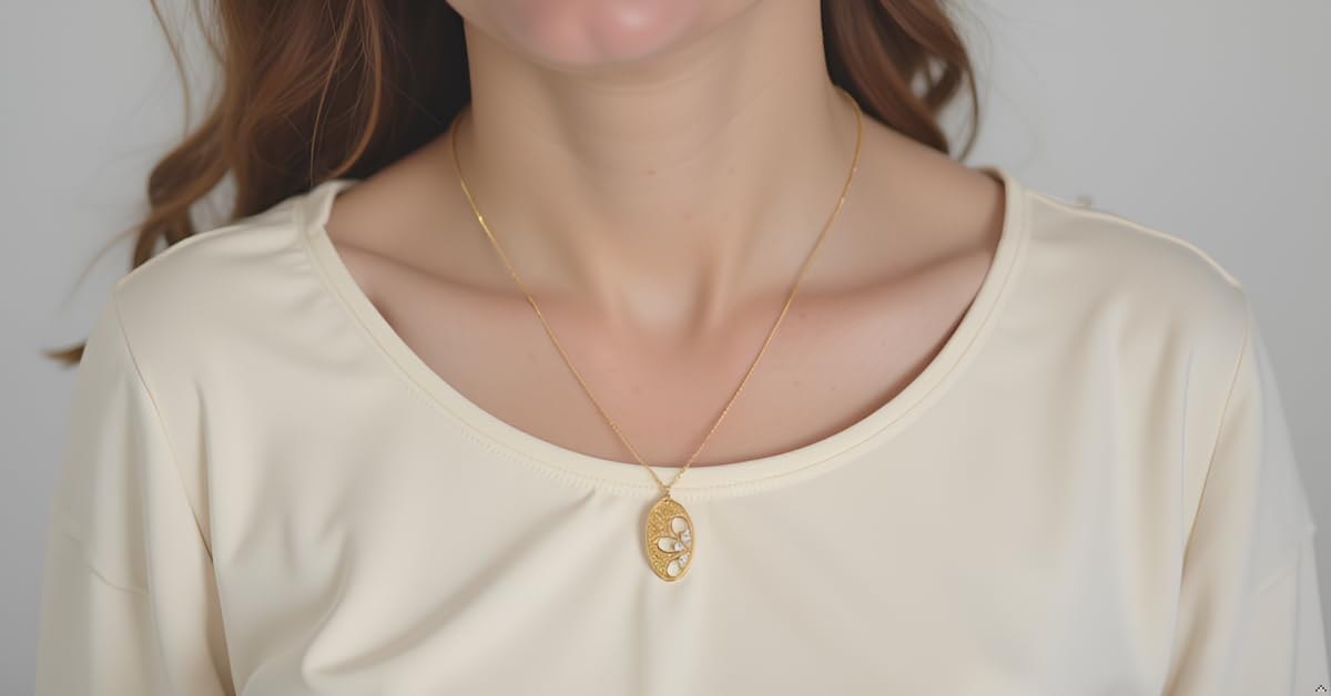 MIRACLE JEWELS by MJ – Chokers on display