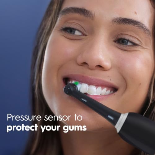 Oral-B Pro 1000 Rechargeable Electric Toothbrush, Black - Product Imagery