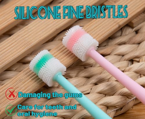E.M&S.T by Emmeliestella Small Dog & Cat Toothbrush 360° Soft - Product Imagery