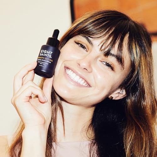 Eight Saints Retinol Skin Care Serum Treatment For Firming Face - Product Imagery