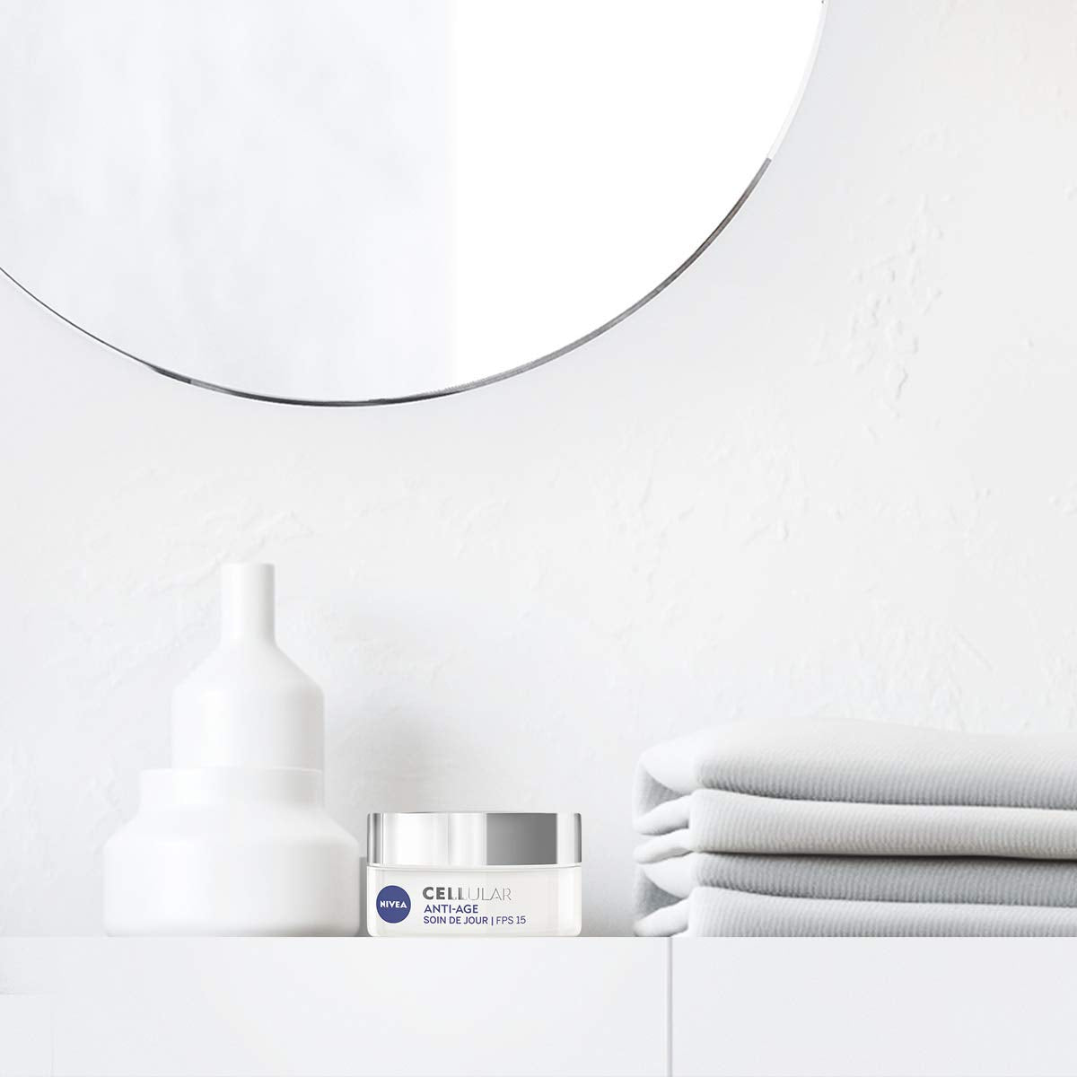 NIVEA Cellular Anti-Aging Cream Day 50 ml – back view and specifications