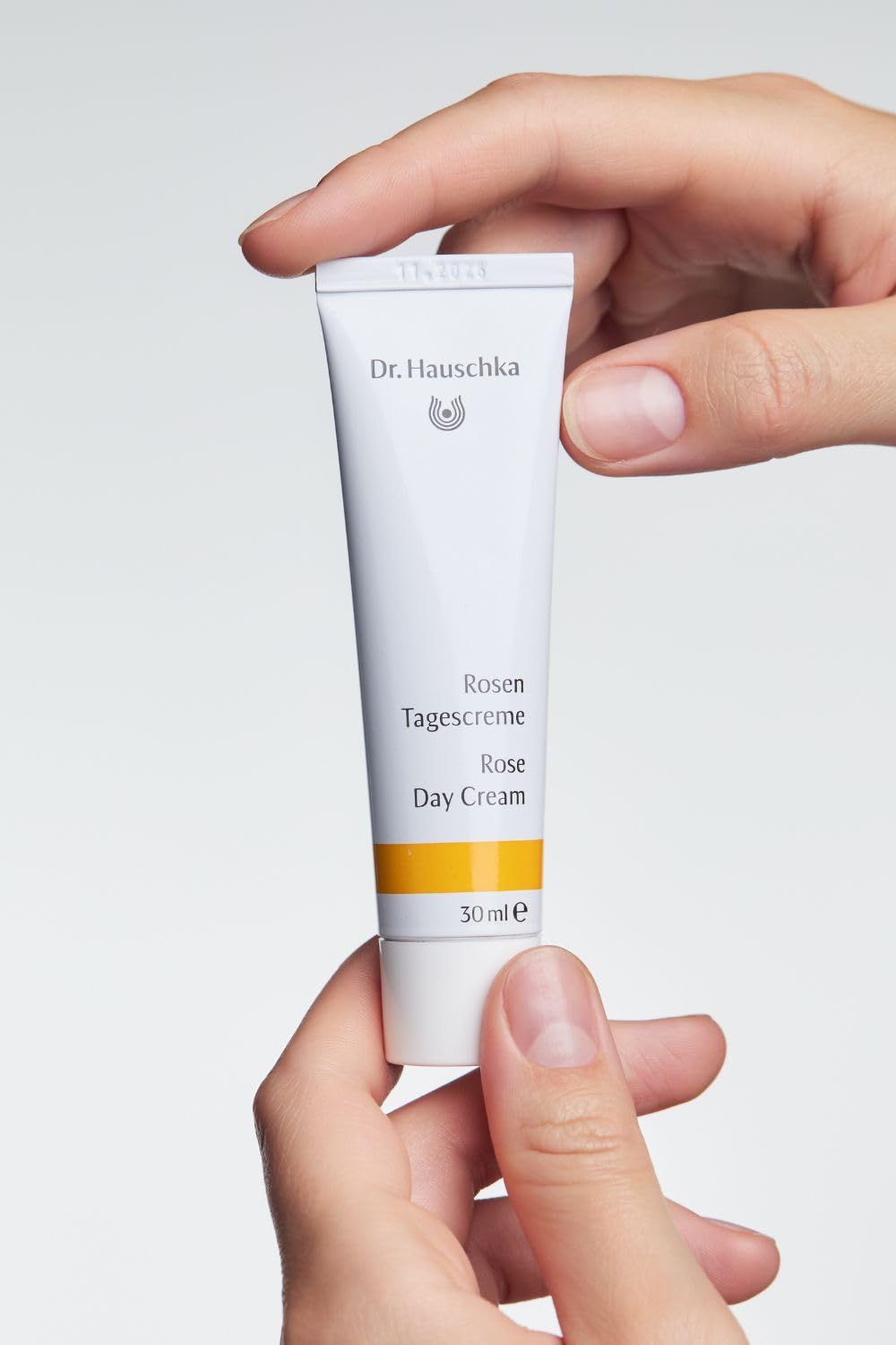 Dr. Hauschka Rose Day Cream, Daily Moisturizer, 1.0 US fl oz, For Dry, Sensitive, Red Skin, With Shea Butter & Avocado O
