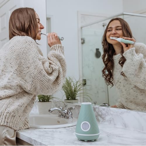 Tao Clean UV Sanitizing Sonic Toothbrush and Cleaning Station, - Product Imagery
