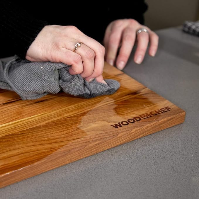 WoodForChef Cutting Board Food Grade Mineral Oil (16 oz) - - Product Imagery