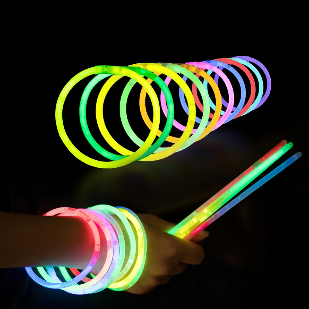 Ammy Glow 820 pcs Glow Sticks Bulk, Glow in The Dark Party Supplies, Festival Accessories & More, Bulk Party Favors, Cam