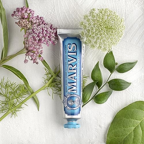 Marvis Aquatic Mint Toothpaste - Product Imagery