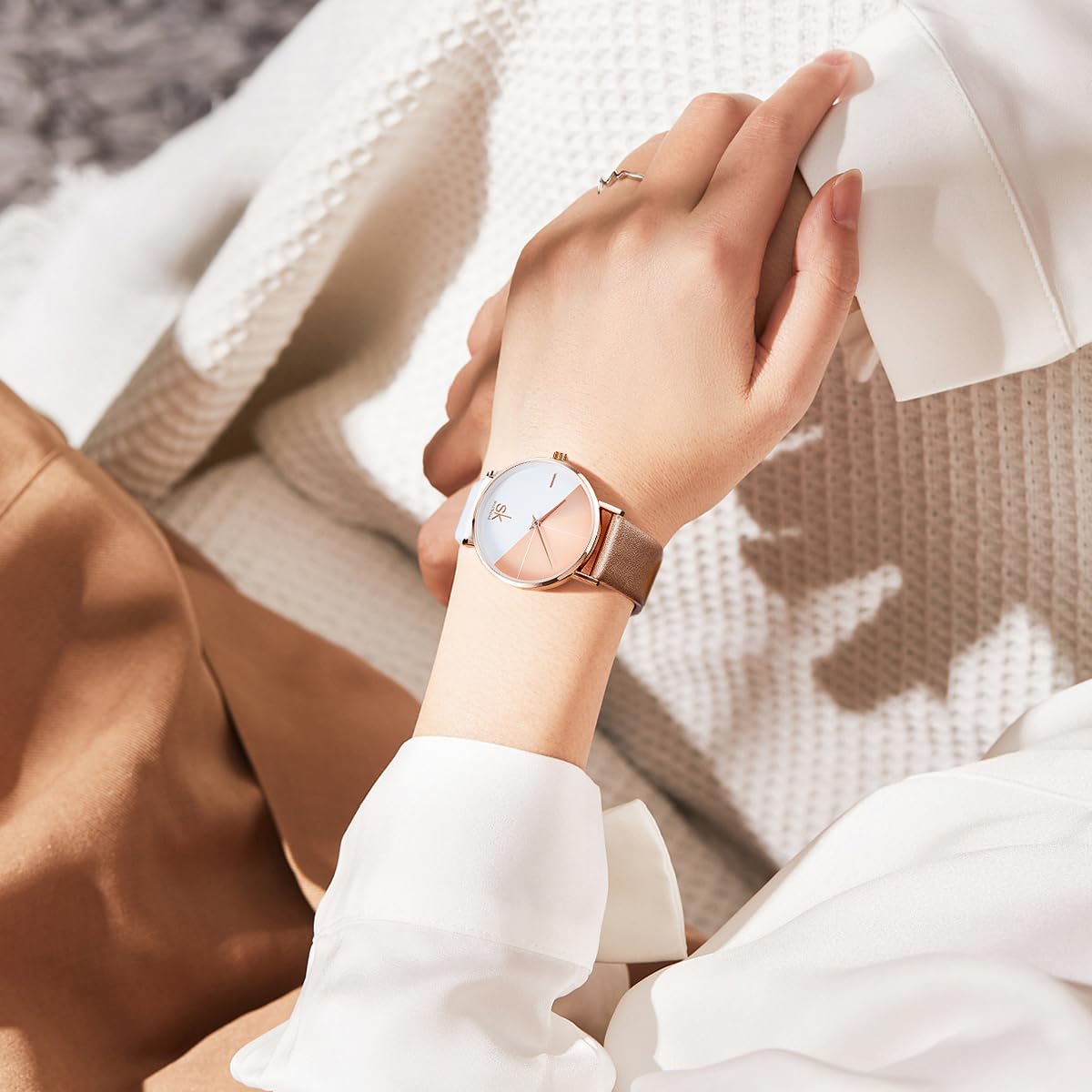 SHENGKE Creative Simplicity Women Watch Genuine Leather Elegant Women Watches Ladies Business Wristwatch(Black) – full v