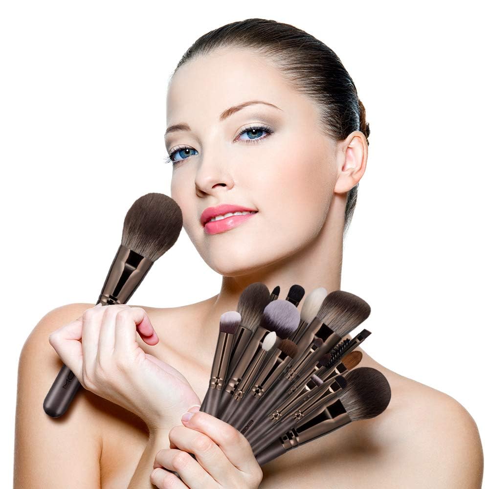 Professional Makeup Brush Set, Eigshow Makeup Brushes Perfect for Foundation Face Powder Blending Blush Bronzer Eyeliner