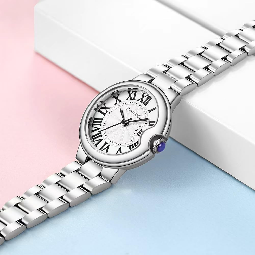 KNISKRED Classic Vintage Watch for Women Roman Numerals – close-up detail in Silver
