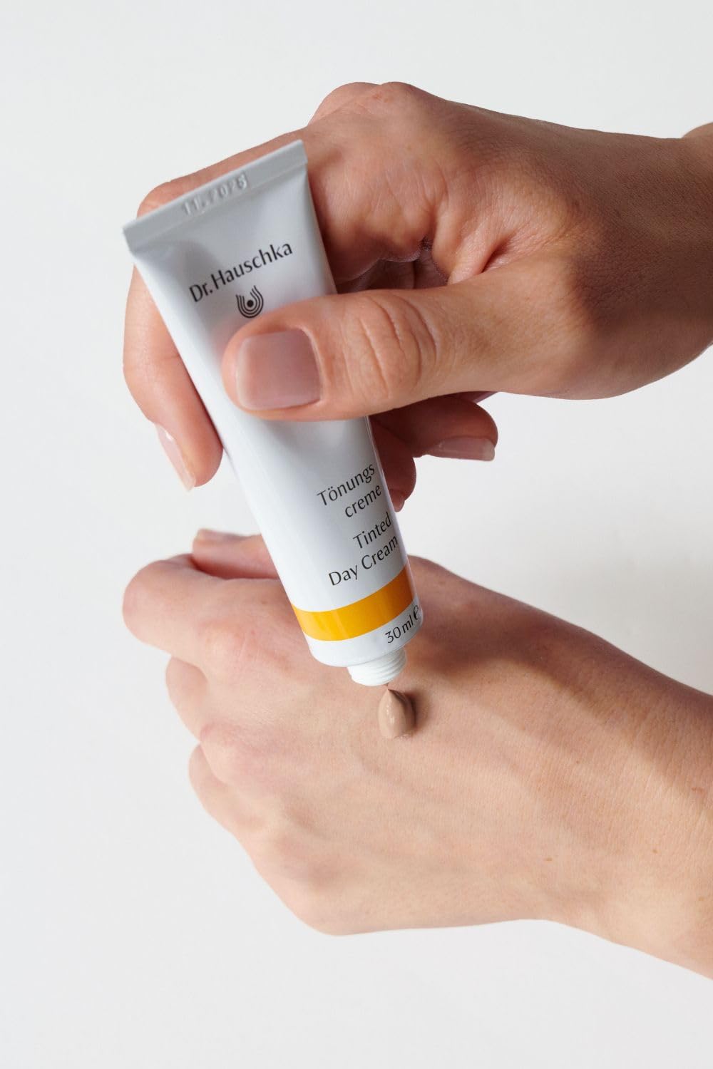 Dr. Hauschka Tinted Day Cream, 1 Fl Oz – full view