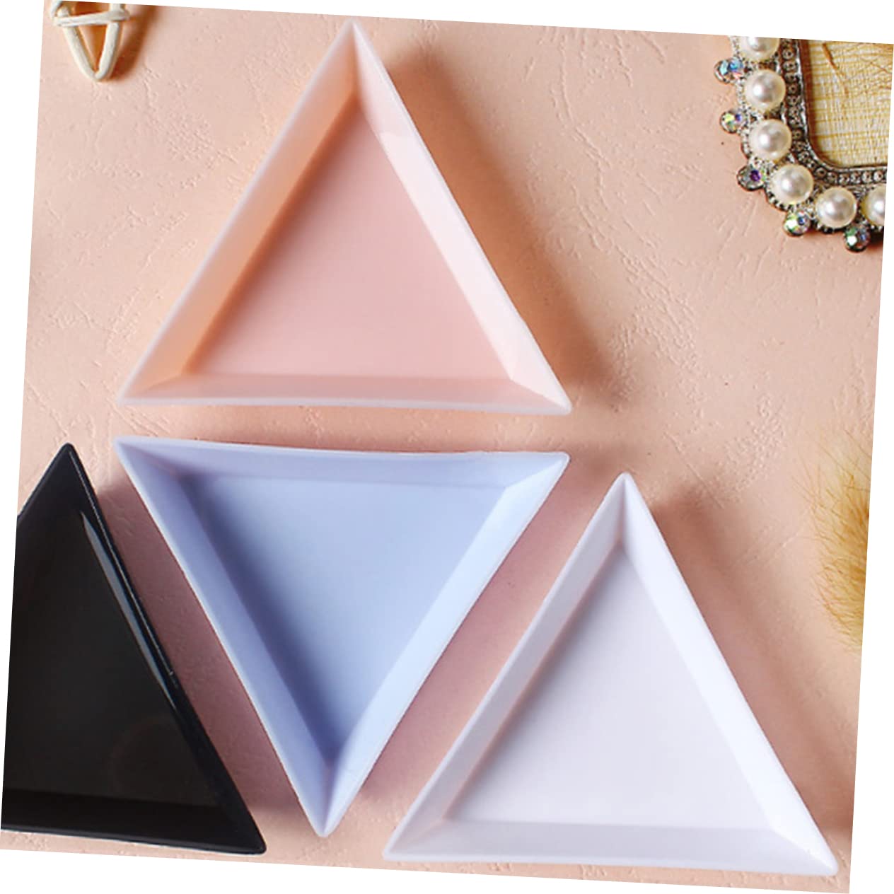 WOONEKY 80pcs Manicure Tools Triangular Storage Trays Nail Jewelry Tray Large Capacity for Nail Technician
