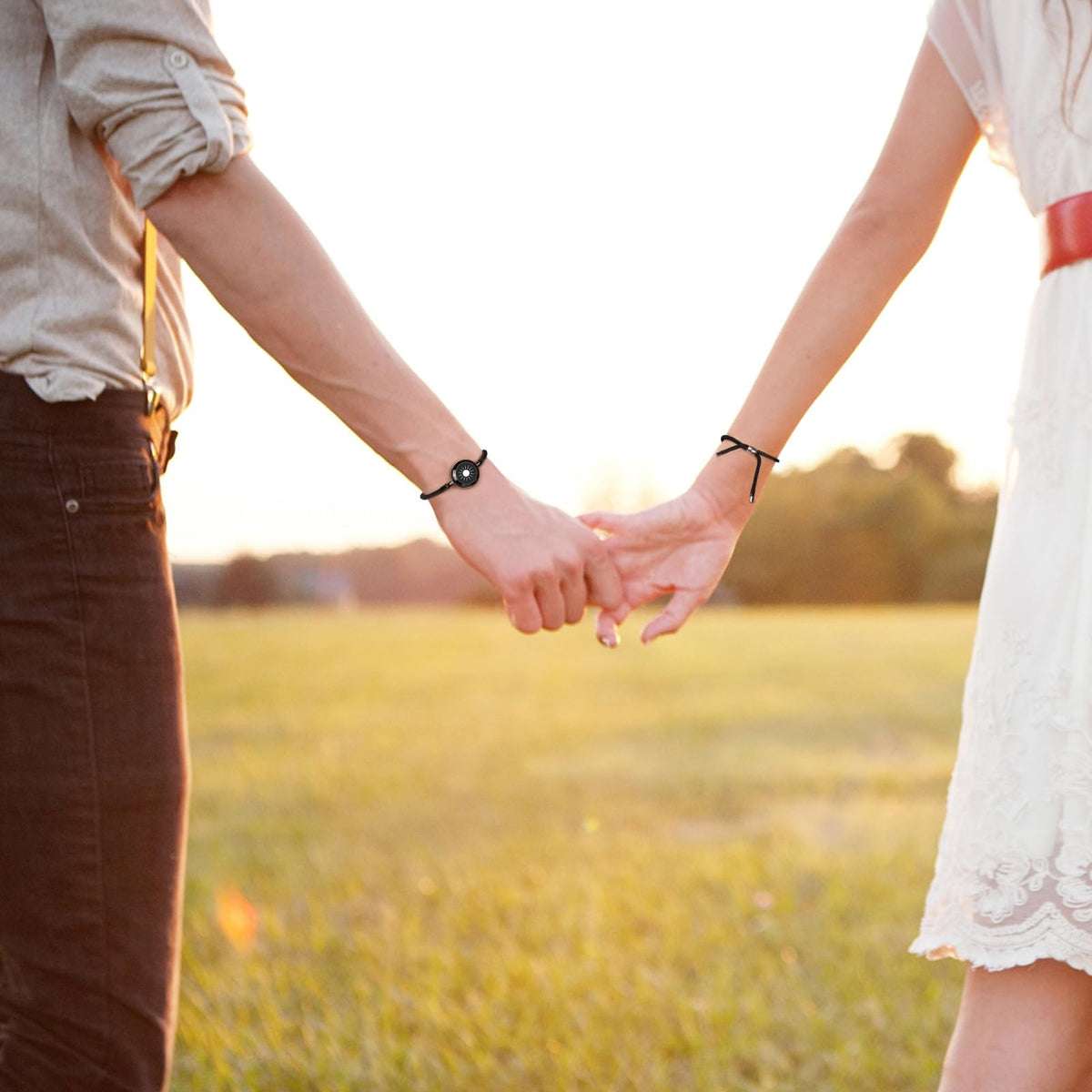 EAOYAO Long Distance Touch Bracelets, Vibration & Light up Remote Smart Matching Couples Bracelet for Couple Long Distan