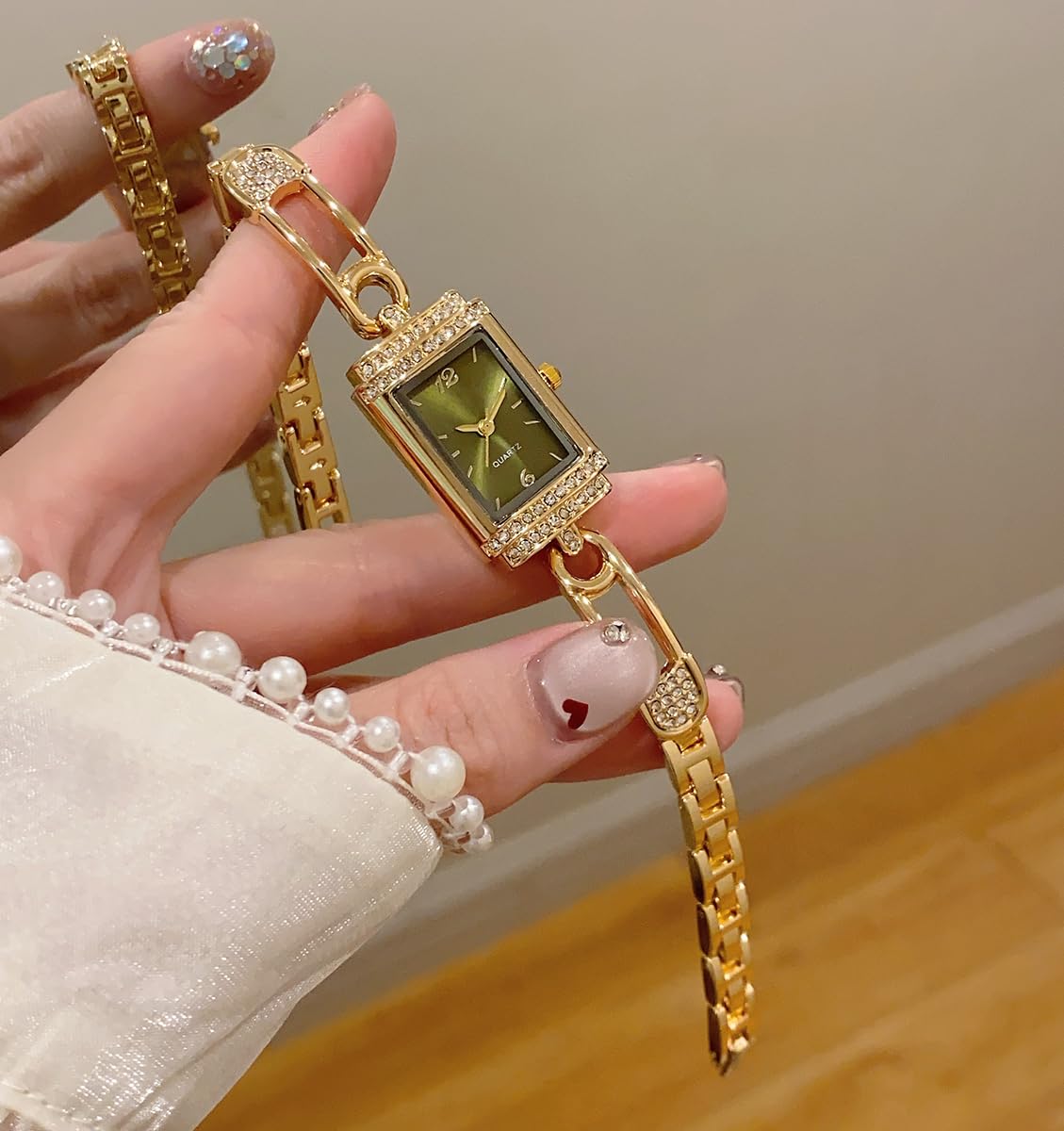 GOODLIYA Womens Watch Vintage Rectangular Bracelet Watch – packaging and label