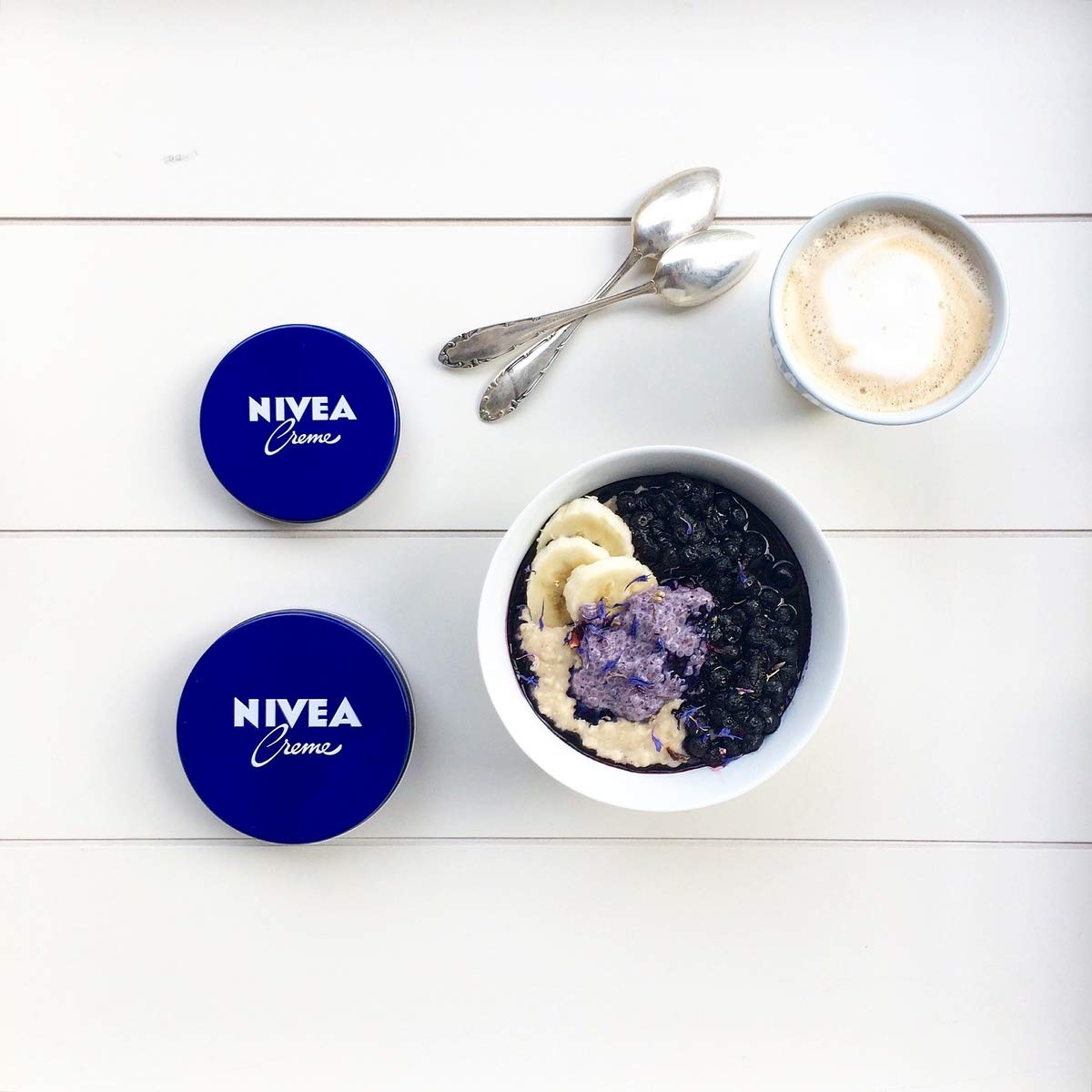 NIVEA Creme (200ml), Moisturizing Cream Provides Intensive Protective Care for Soft and Supple Skin, Ideal for Daily Use