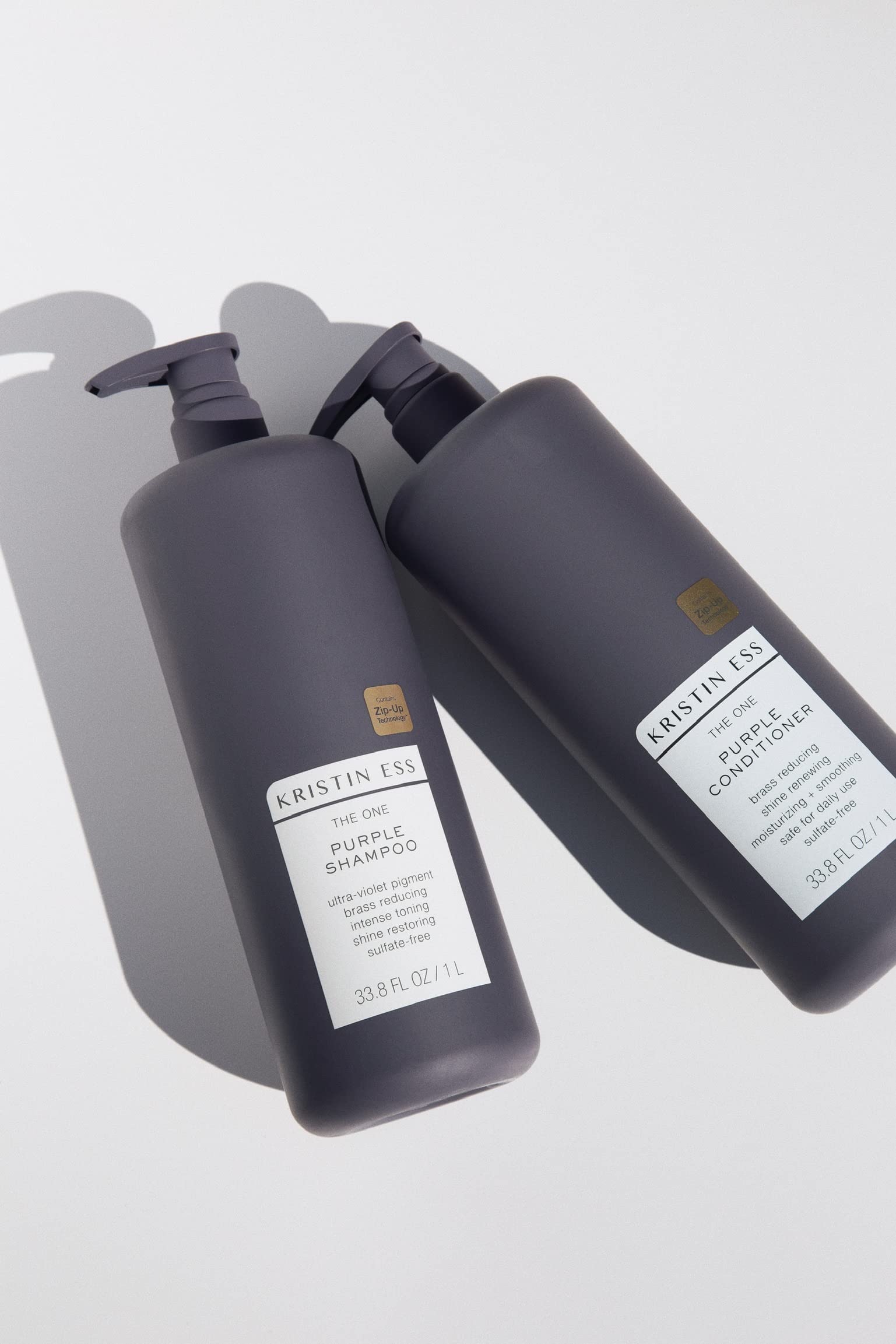 Kristin Ess Clarifying Detox Shampoo for oily hair, with pump, showing the 33.8oz bottle, sulfate-free, vegan, and color safe.