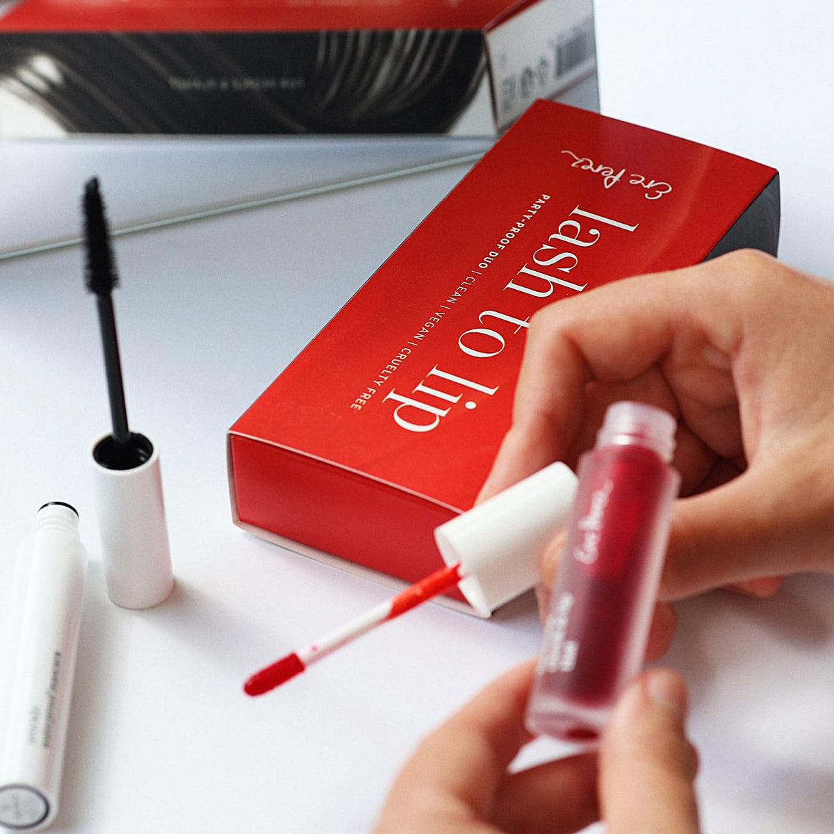 Ere Perez - Lash to Lip Party Proof Duo – back view and specifications