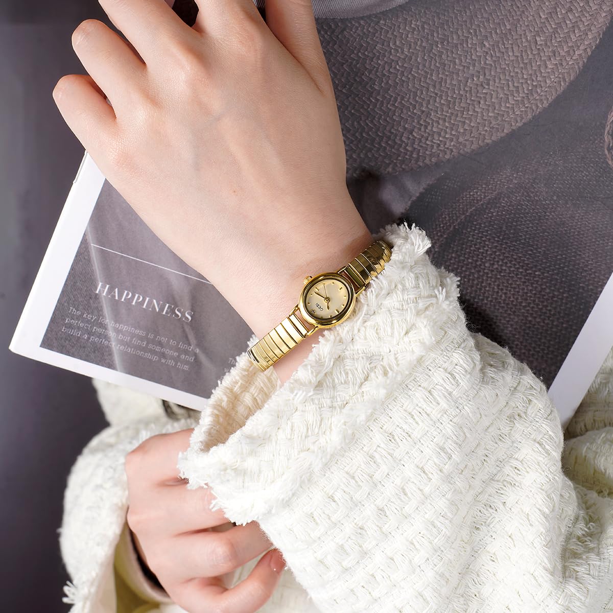 FANMIS Small Gold Watches for Women Oval Dial Leather Band Dress Wristwatch – packaging and label