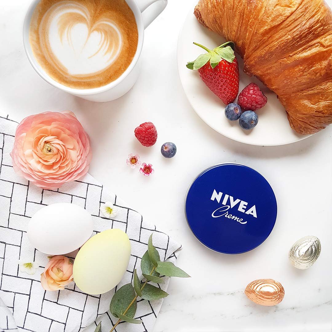 NIVEA Creme (200ml), Moisturizing Cream Provides Intensive Protective Care for Soft and Supple Skin, Ideal for Daily Use