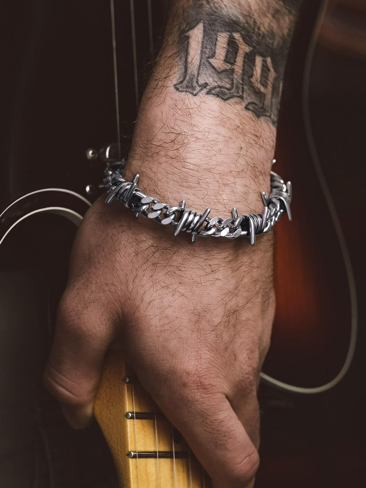 Bandmax Bold Punk Stainless Steel Barbed Wire Chain Bracelet, Adjustable – close-up detail in 01 9MM-Silver Tone