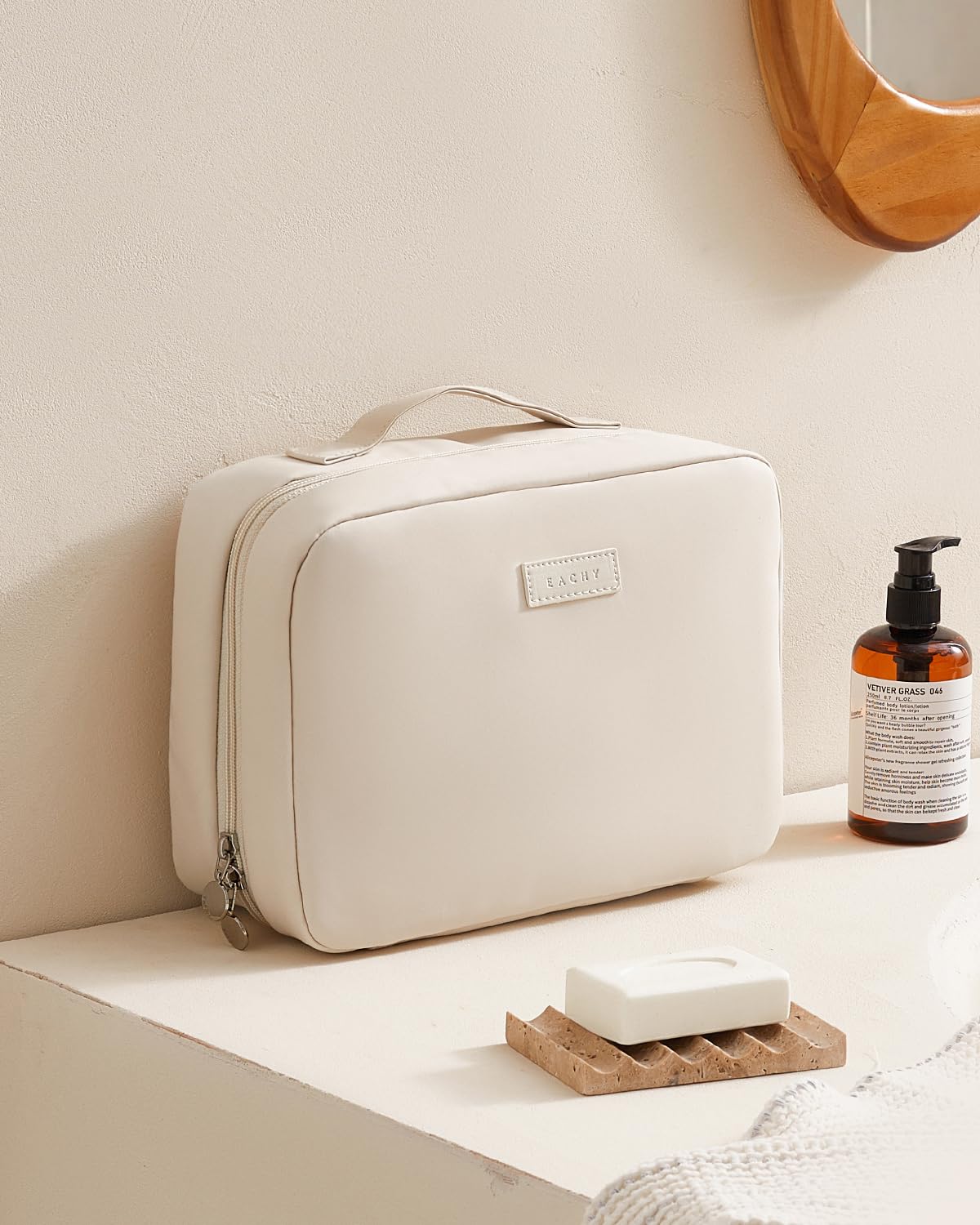 EACHY Toiletry Bag with Hanging Hook, Travel Makeup Bag PU Leather Cosmetic Bags for Women Make Up Organizer with 4 Comp