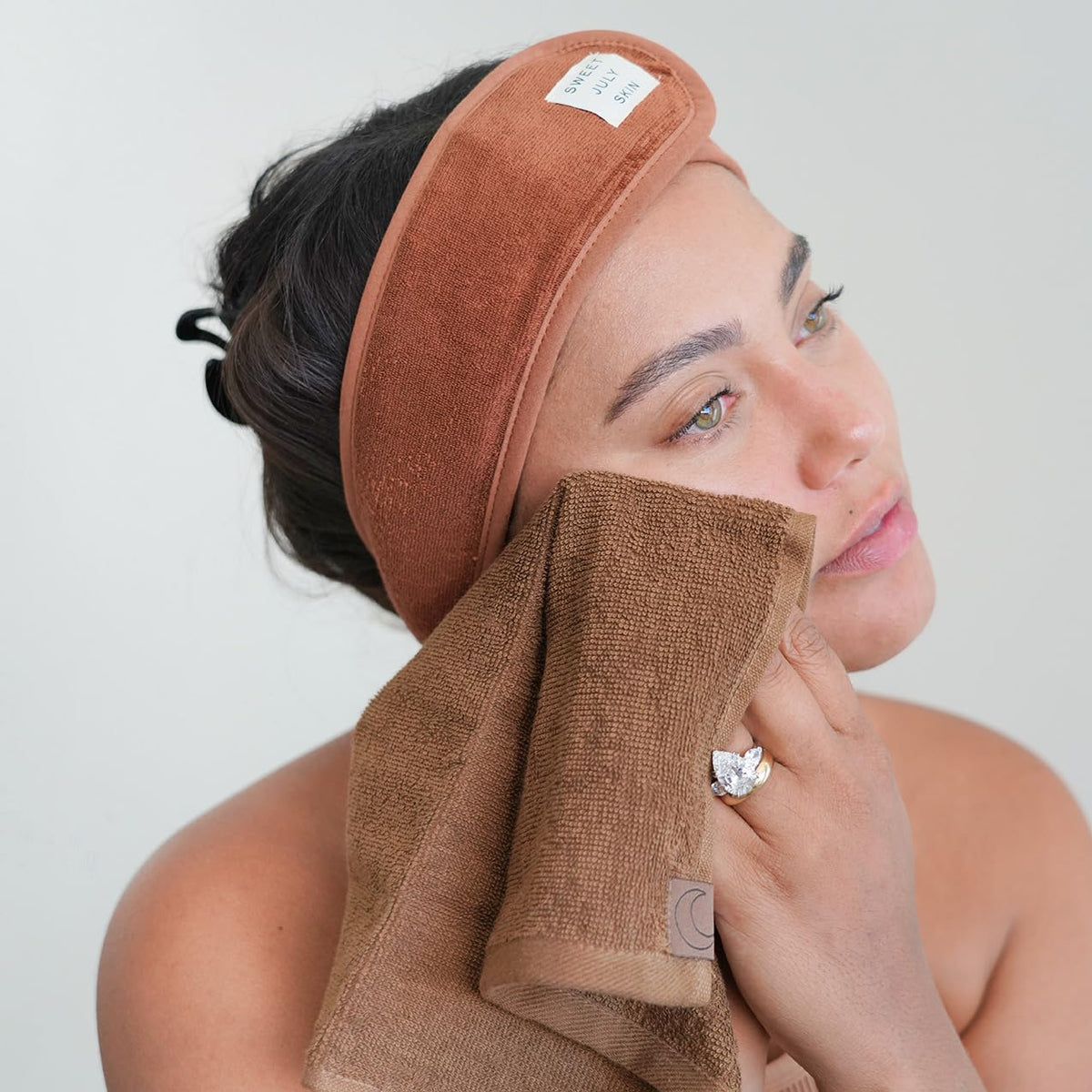 SWEET JULY Skin Face Towel Set Day & Night, Makeup Removal, 100% Cotton, Soft, Absorbent, Daily Use, Pack of 6 – close-u