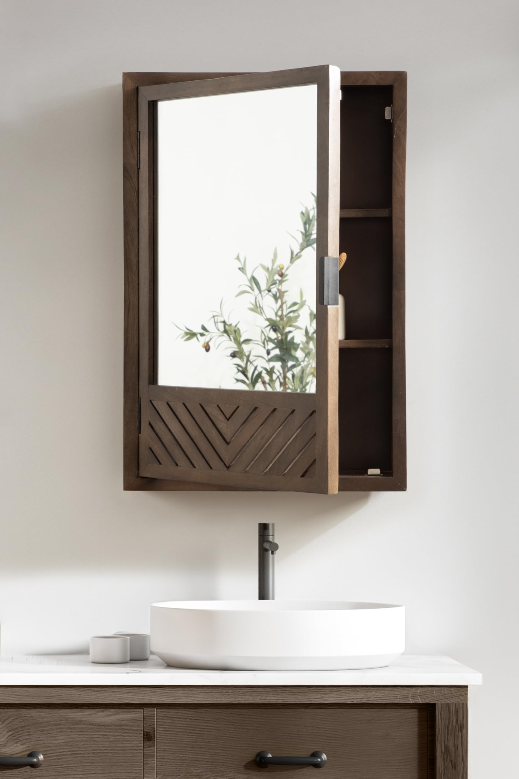 Kate and Laurel Mezzeta Decorative Modern Rectangle Bathroom - Product Imagery
