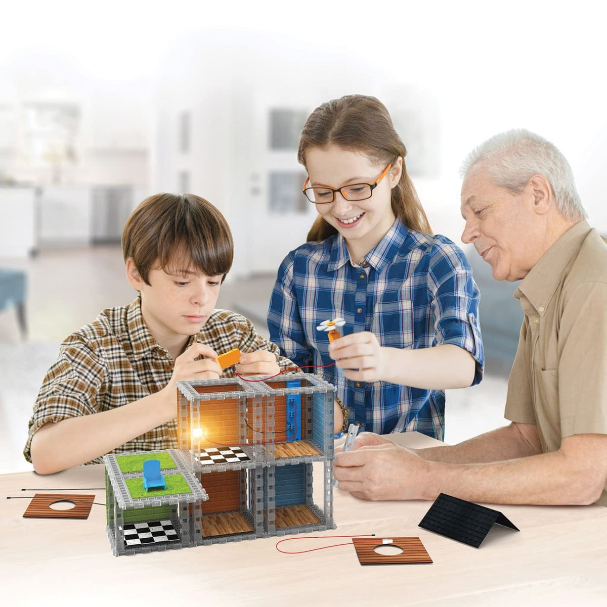 SmartLab Archi-TECH Electronic Smart House with 40 Kinetic , Energetic Circuitry Projects and 62 Pieces in The Science K
