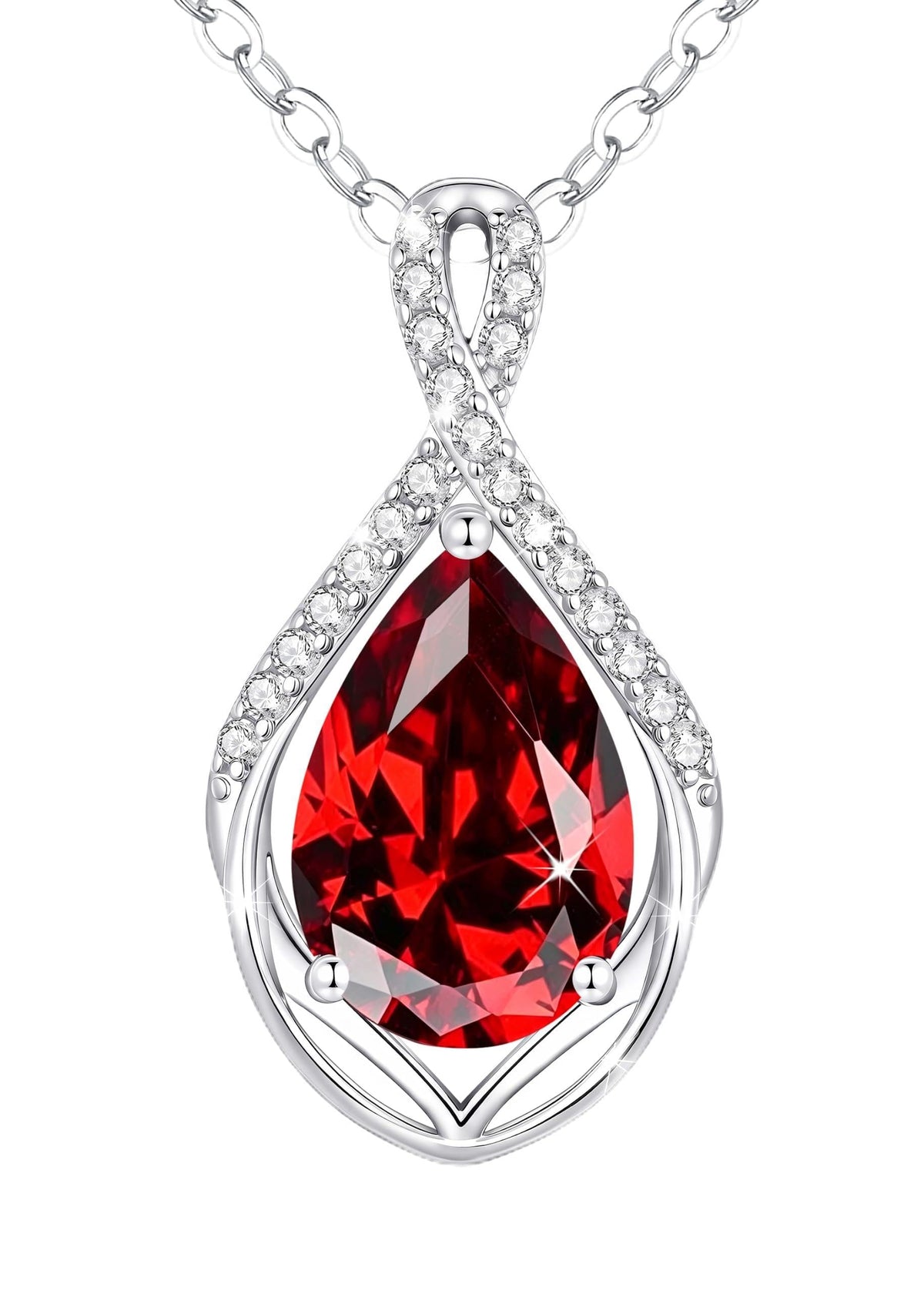 CDE – Pendant Necklaces on display