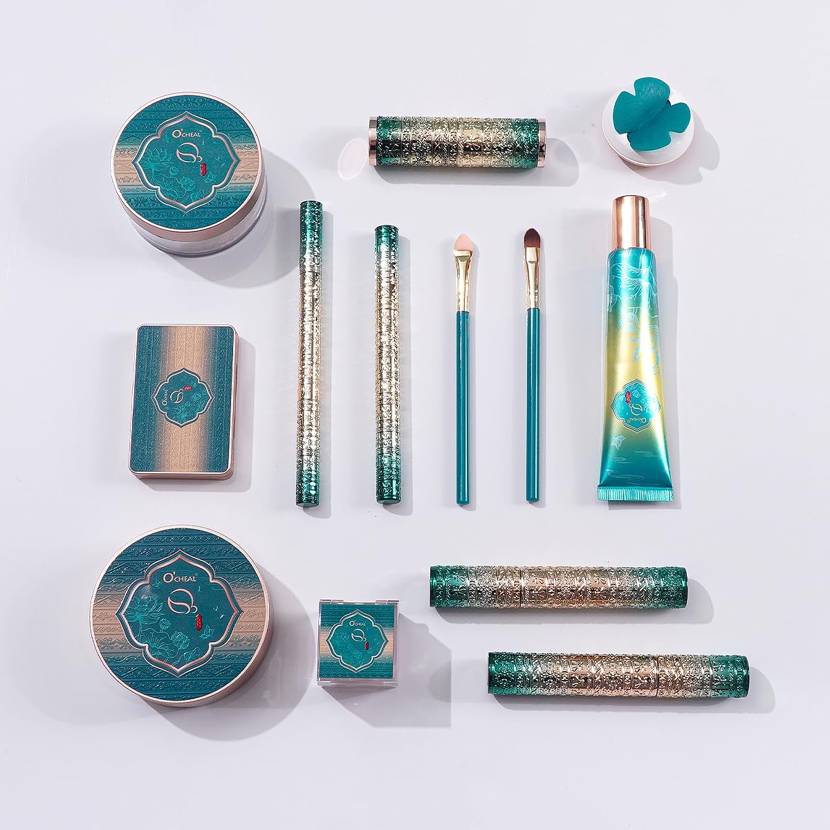 O'CHEAL O’CHEAL 13 Piece Makeup Gift Set, Beauty Kit – back view and specifications
