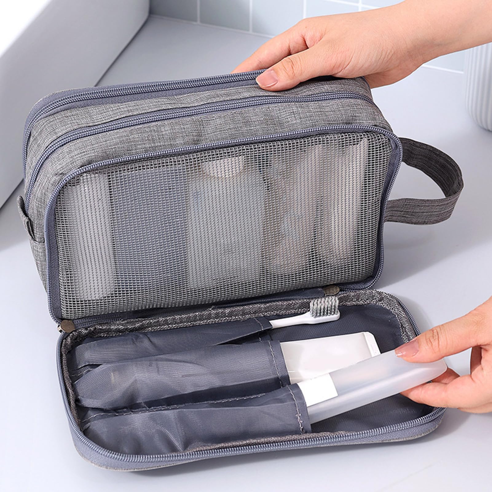 Gucagle cosmetic case toiletry bag with dry and wet compartments, lightweight polyester travel organizer for cosmetics, 25x10x14cm.