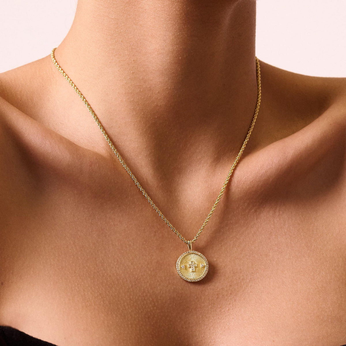 Electric Picks Guardian Necklace, Gold Cross Necklace for Women, Rope Chain – close-up detail in Gold
