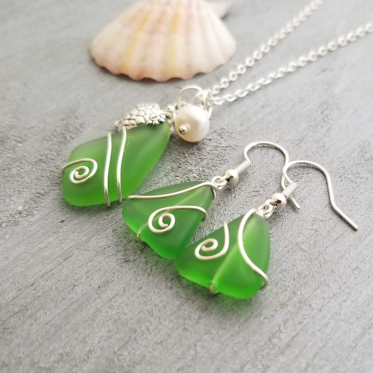 Handmade Wire wrapped Emerald May Birthstone sea glass - yinahawaii Official Imagery - 7