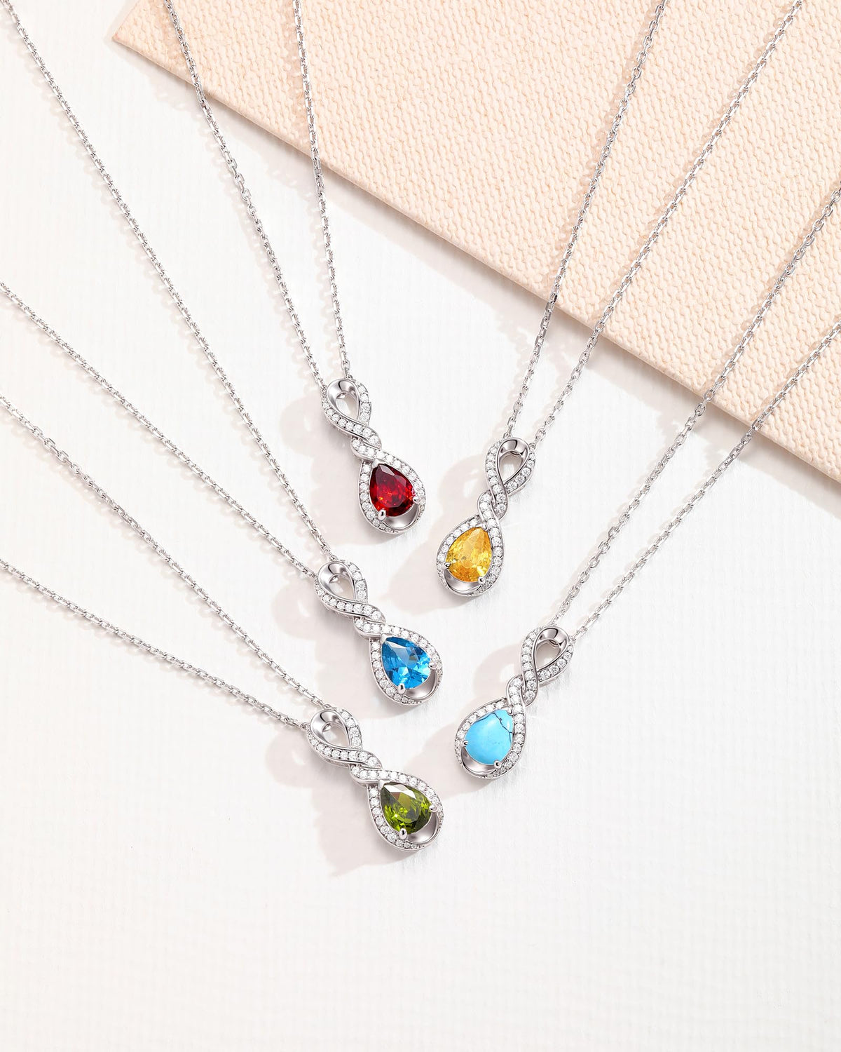 FANCIME – Pendant Necklaces on display