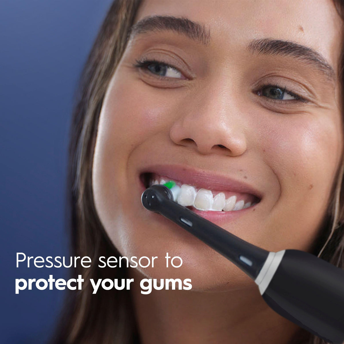Oral B Pro 1000 Rechargeable Electric Toothbrush Black - Oral-B Official Imagery - 4
