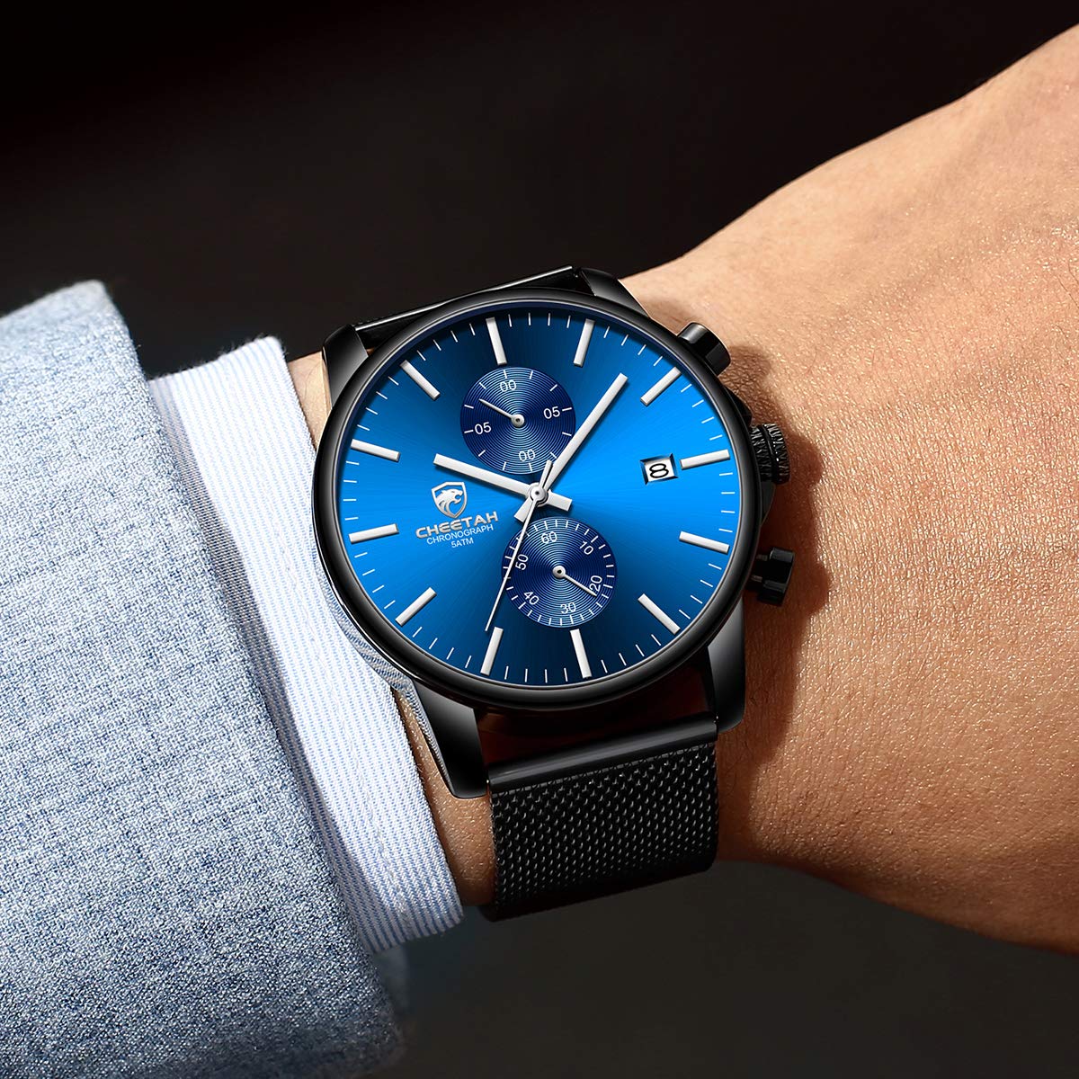 GOLDEN HOUR – Wrist Watches on display