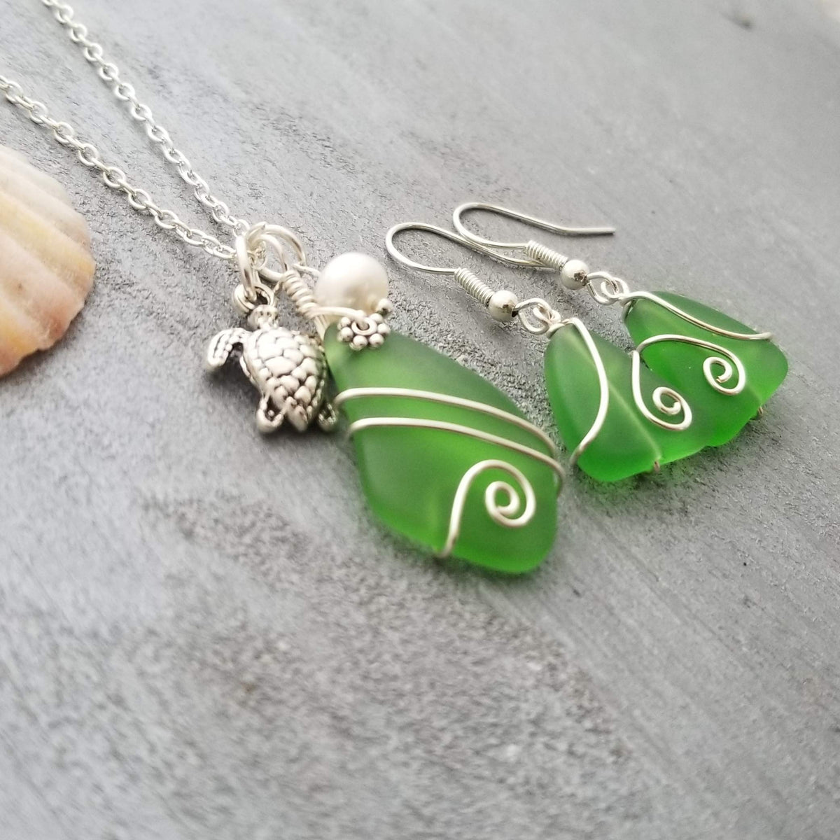 Handmade Wire wrapped Emerald May Birthstone sea glass - yinahawaii Official Imagery - 6