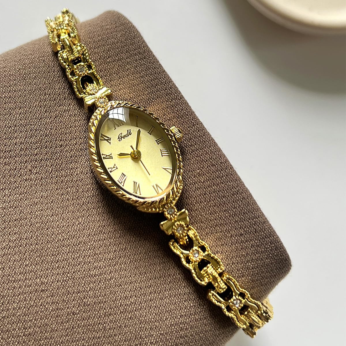 Gosasa Small Gold Watches for Women Vintage Dainty Oval Dress Wrist Watch – back view and specifications
