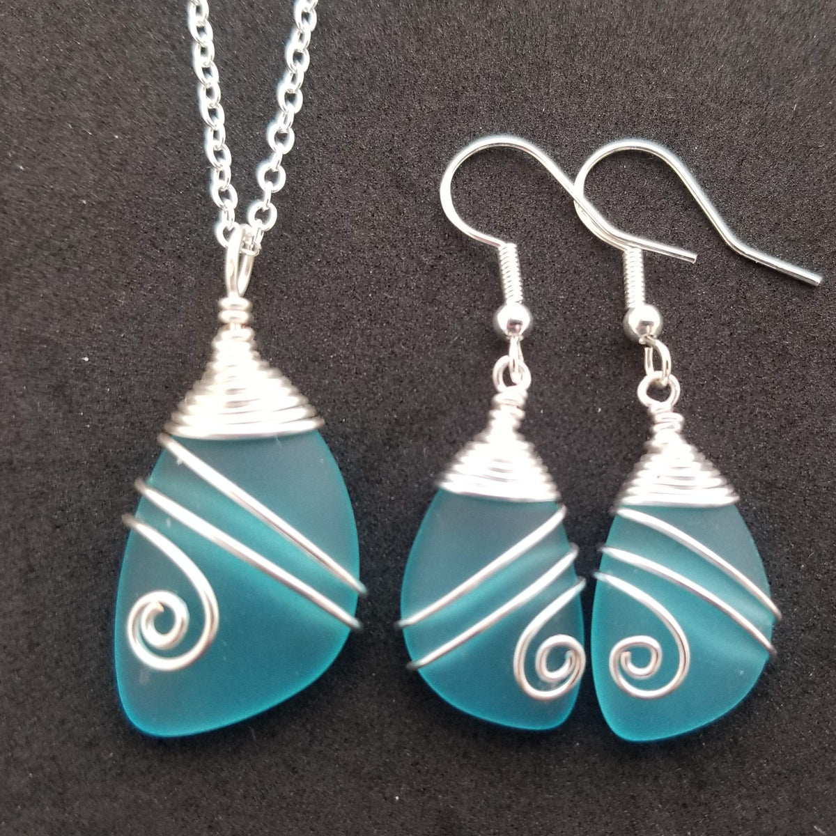 yinahawaii Handmade In Hawaii, Wire Wrapped Sea Glass Necklace and Earrings Set, Birthday Gifts For Women – full view
