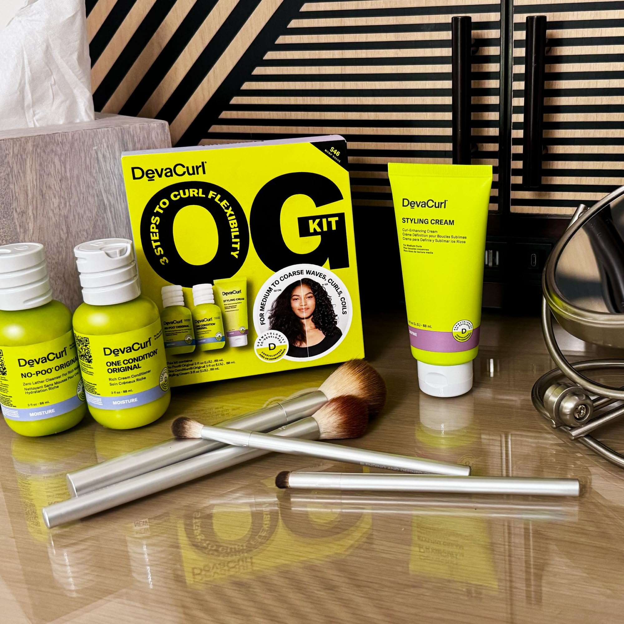 DevaCurl OG Kit travel set with hair cleaner and conditioner for defining natural curls