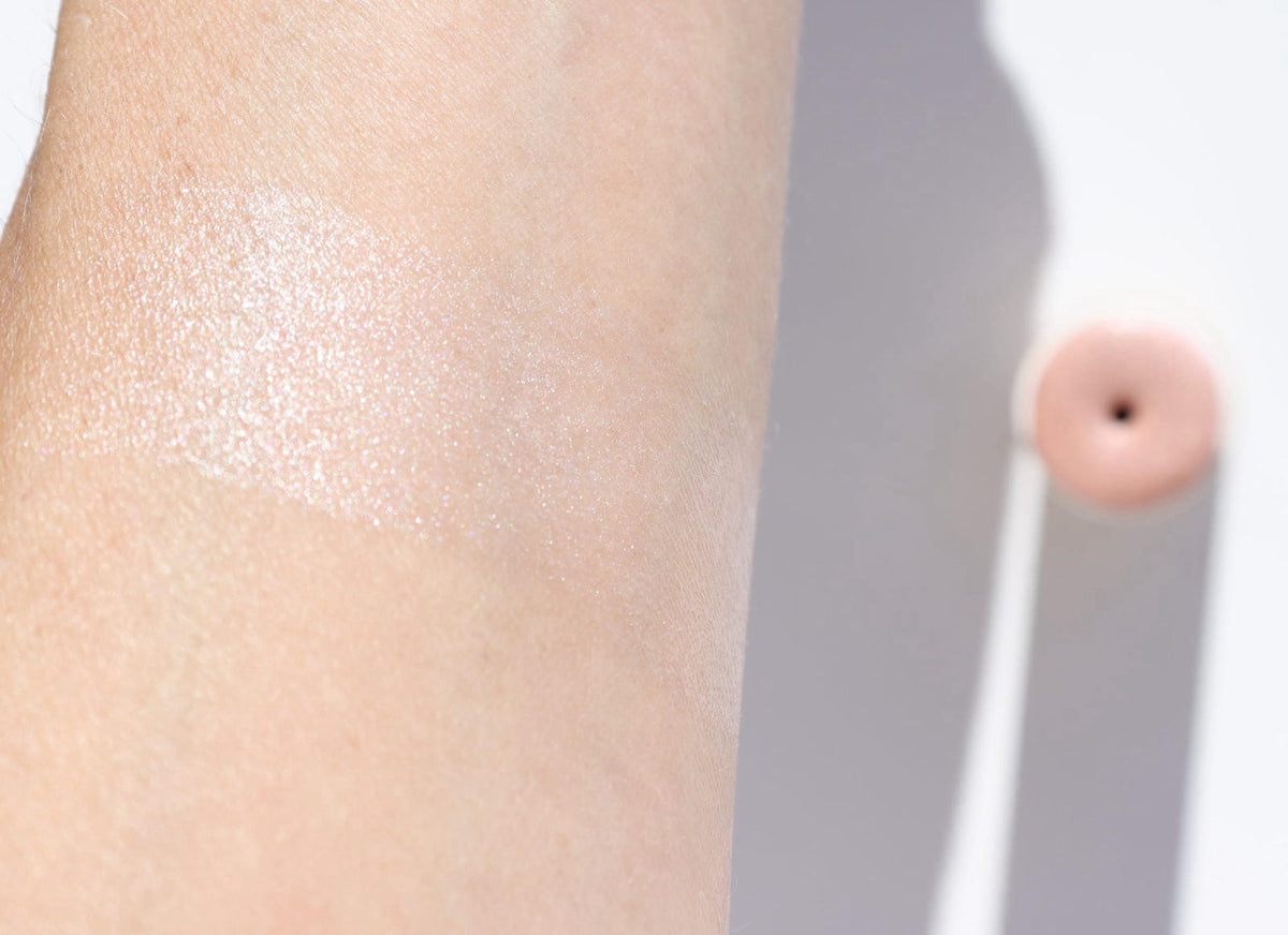 Vegan Highlighter Stick – Zero Waste, Natural & Organic Makeup | Dewy, Hydrating Glow for Face & Body | Plastic-Free, Ec