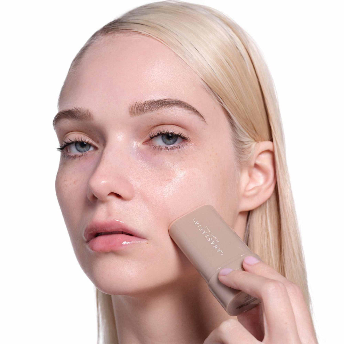 Anastasia Beverly Hills - Beauty Balm Serum Boosted Hydrating Skin Tint – back view and specifications