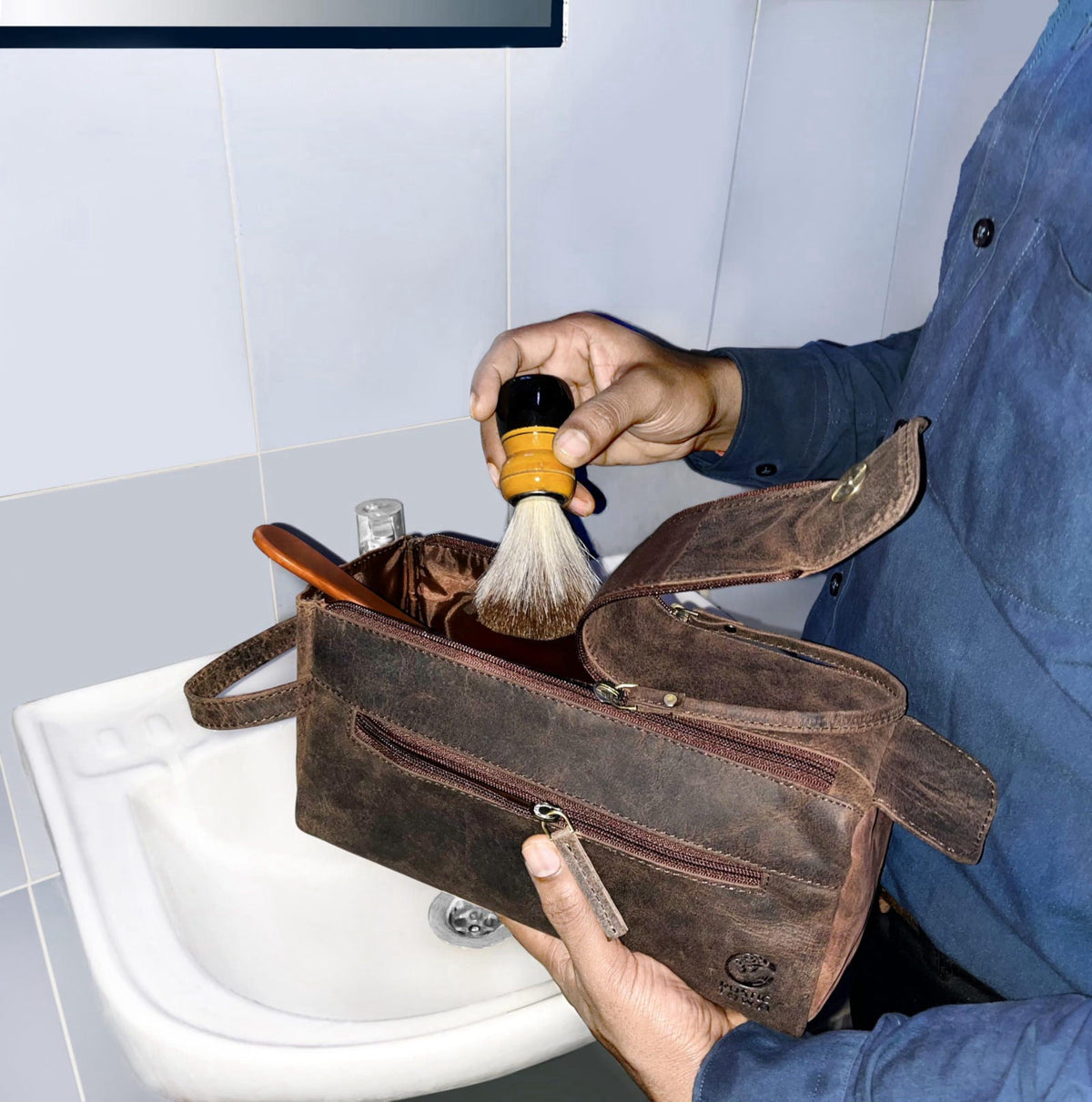 RUSTIC TOWN Leather Toiletry Bag for Men - Full Grain Travel Dopp Kit & Shaving Bag – packaging and label