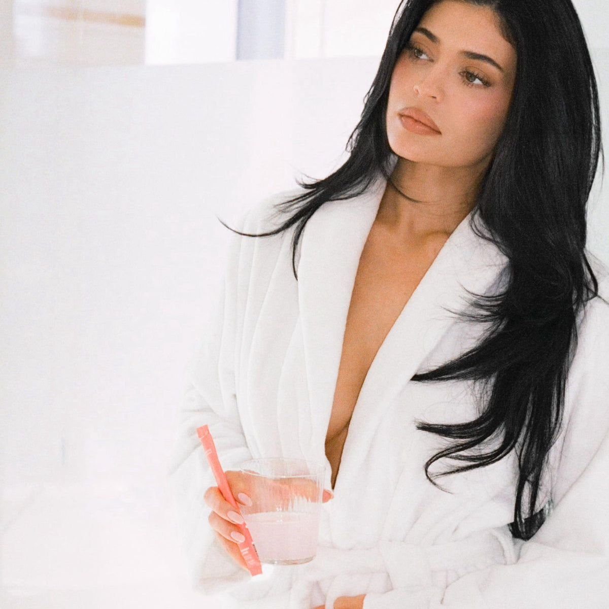 k2o by Kylie Jenner Advanced Skin Hydration Mix with Electrolytes, Hyaluronic Acid & Verisol Collagen Peptides - Clinica
