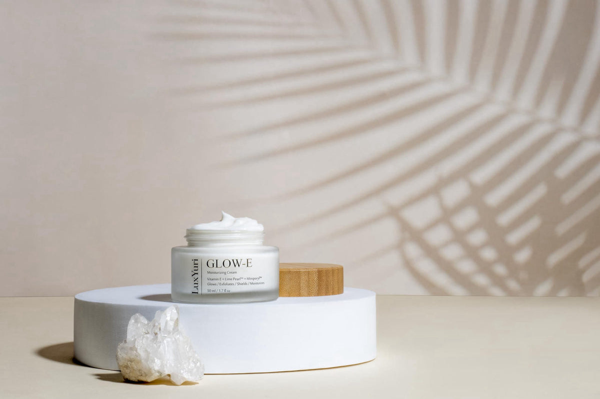 LUXYURI Glow-E Moisturizing Cream with Vitamin E, Lime Pearl and Miniporyl, 50 ml, 1.7 fl oz – product photo (Face Moist