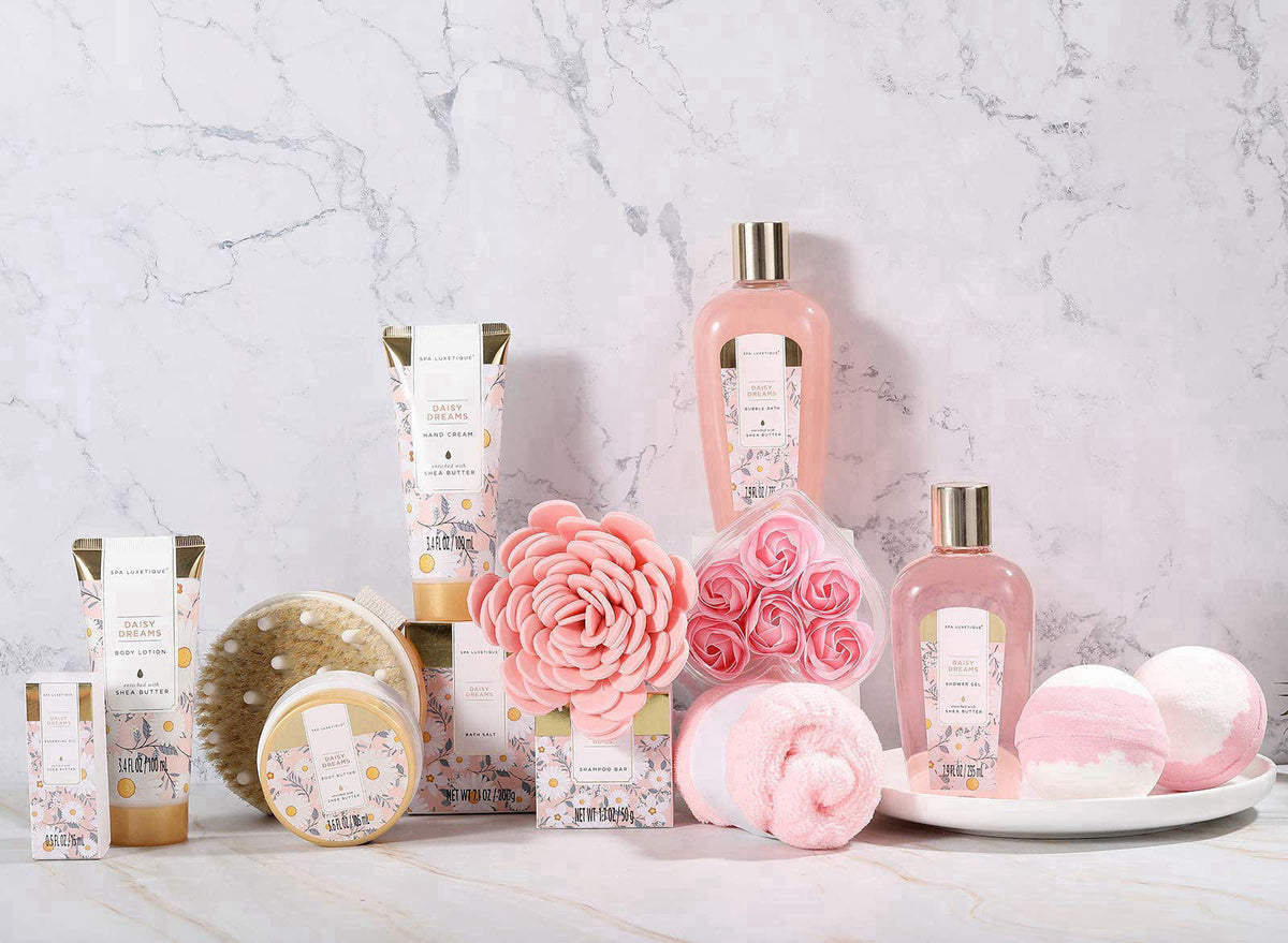 spa luxetique – Sets &amp; Kits on display