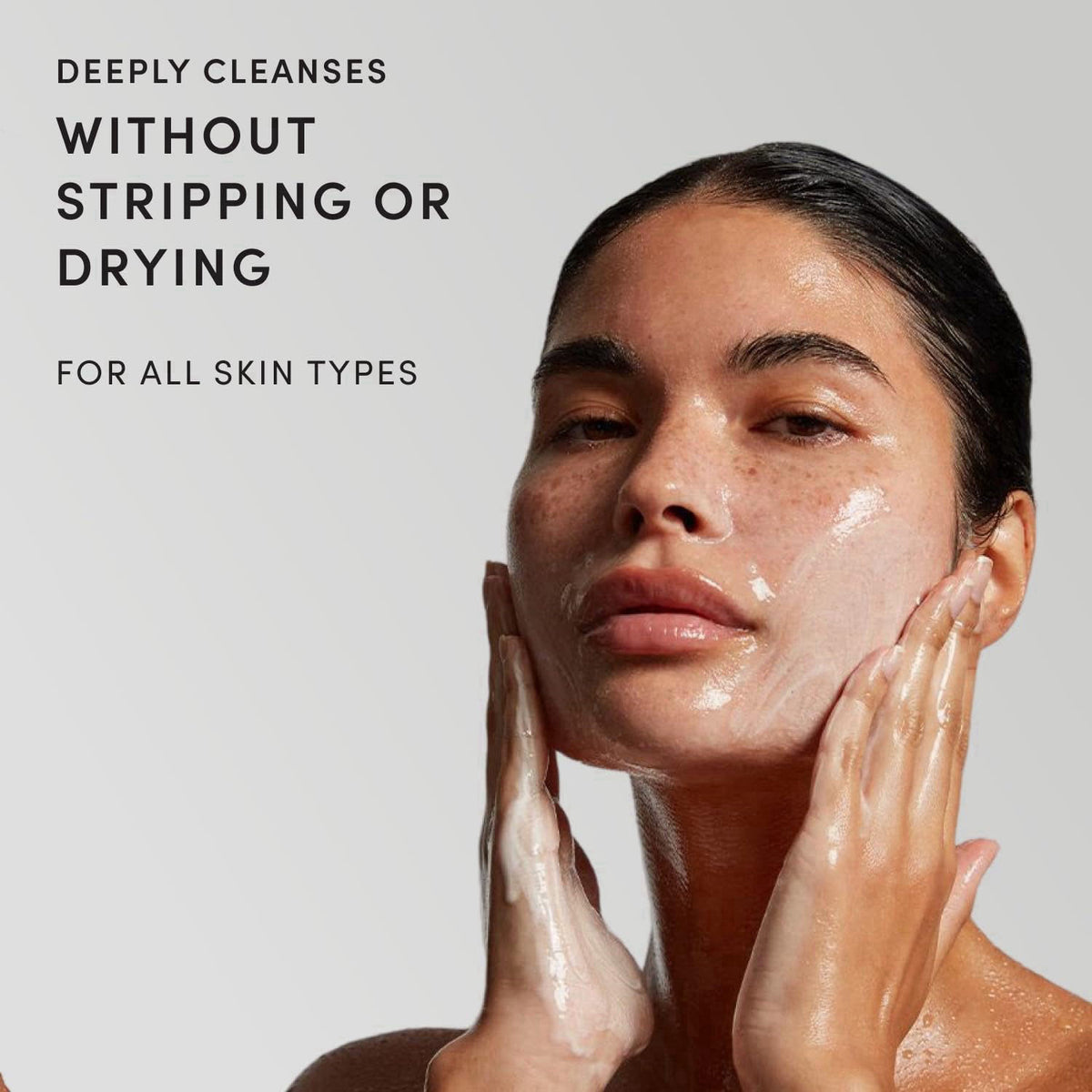 OUAI Detox Facial Cleanser - Face Wash with Glycolic Acid (7.8 fl oz) – close-up detail