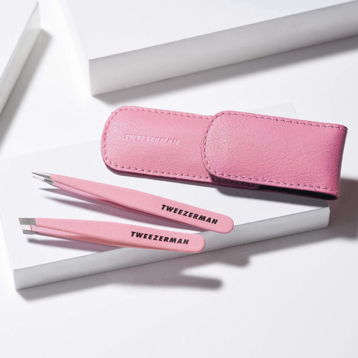 Tweezerman Exclusive Petite Tweeze Set for Eyebrows with Case Tea Rose – back view and specifications